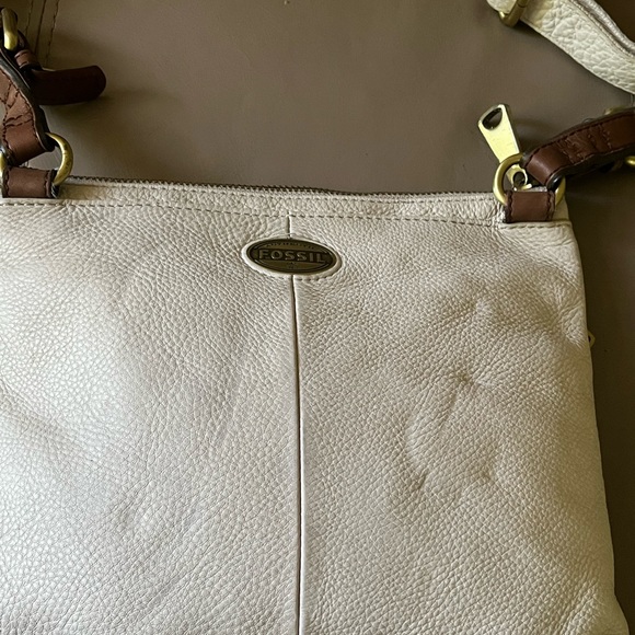 Authentic fossil crossbody purse!! - Picture 16 of 16